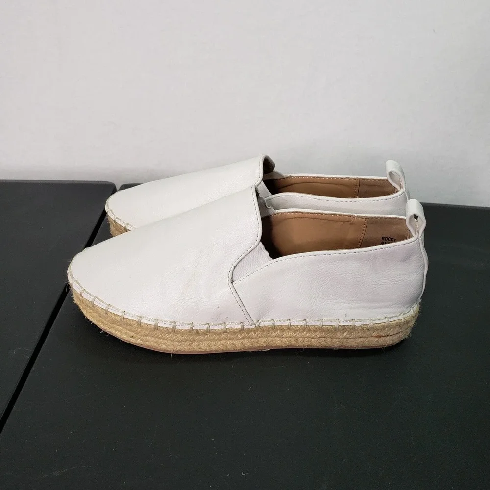 Charlotte Russe‎ Rocky White Espadrille Slip On Flats Womens Size 6 Shoes Beach